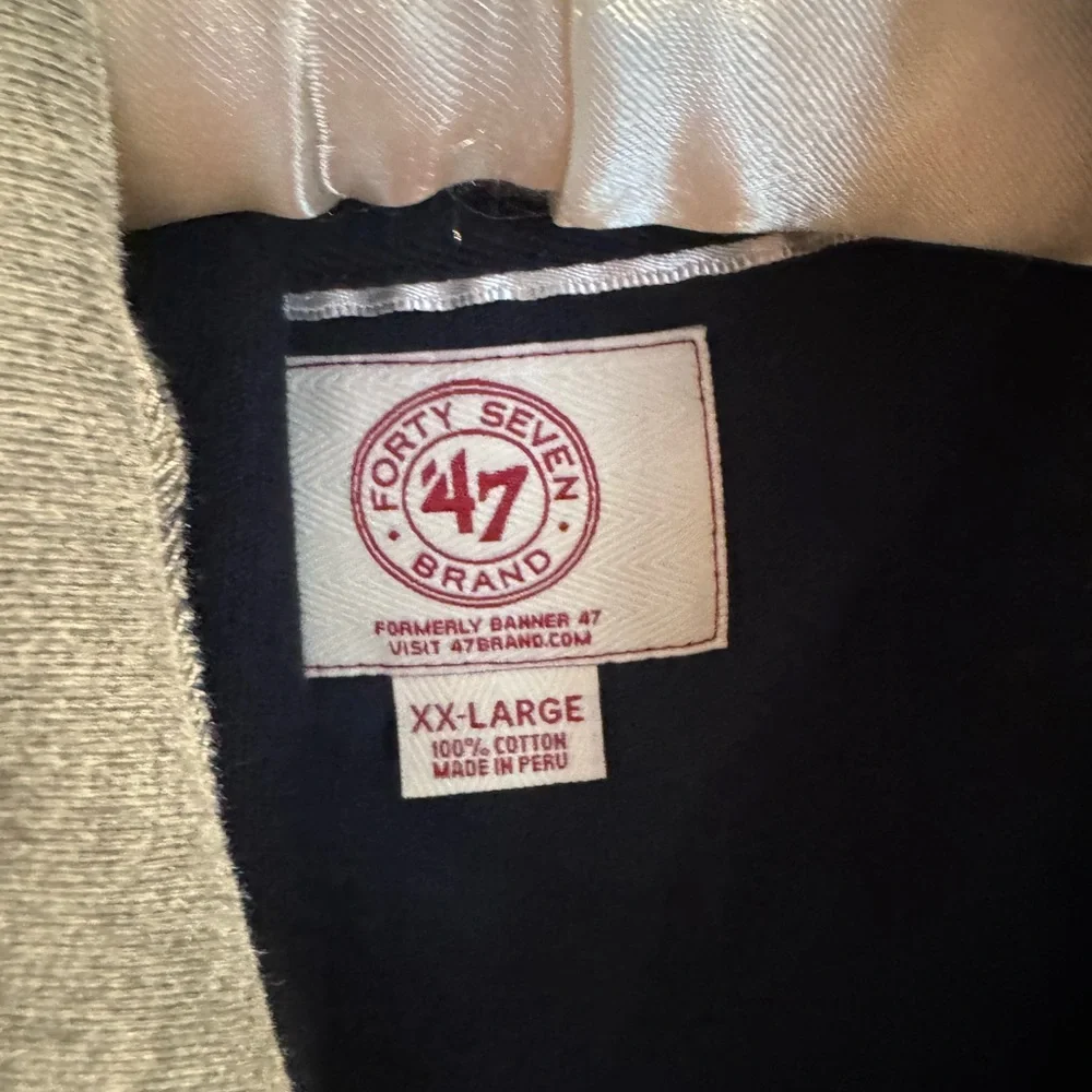 Chicago Bears 47 Brand Navy and Gray Zip-Up Sweater - Picture 3 of 8